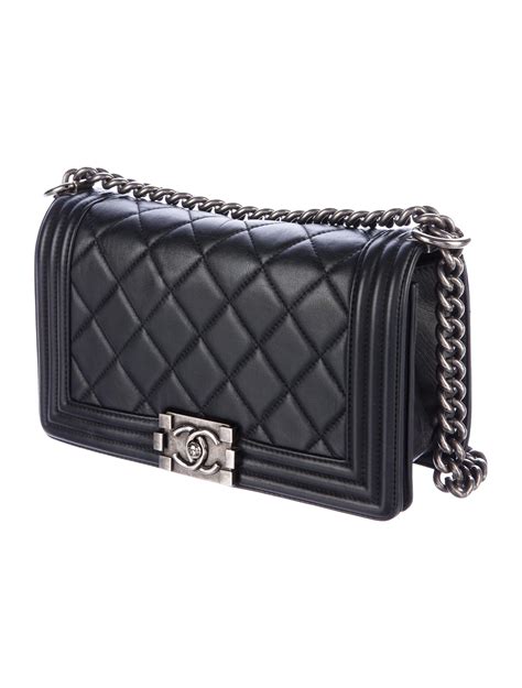 chanel quilted boy flap new medium